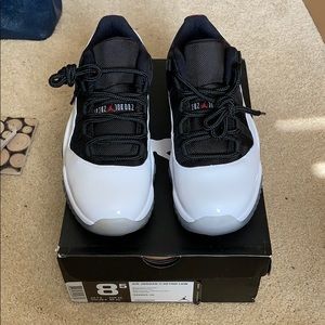 jordan 11 reverse concord low